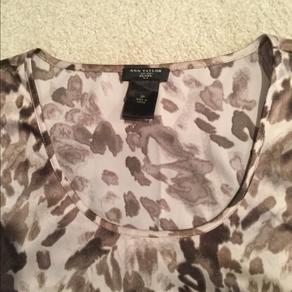 Ann Taylor Animal Print Top, Small Petite - Picture 3 of 4